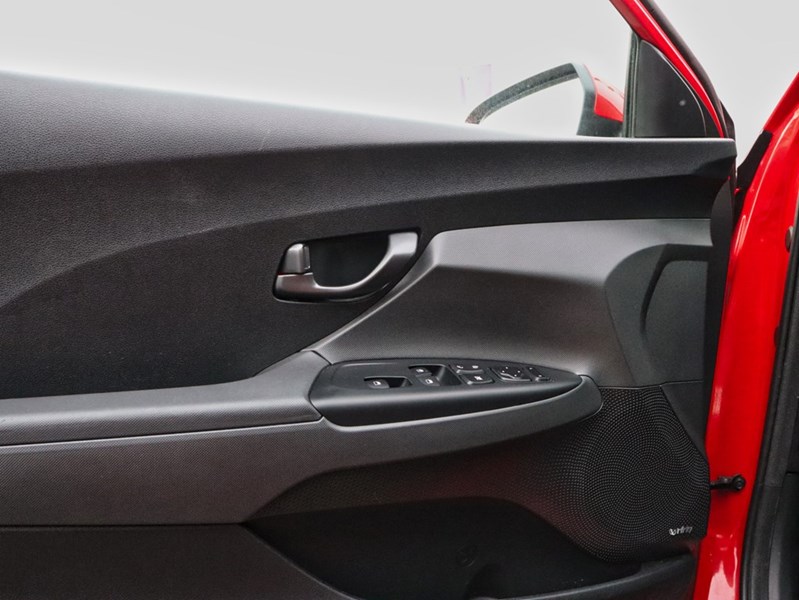 2020 Hyundai Veloster Turbo | Manual | PANO ROOF | LEATHER | HTD STR WHL