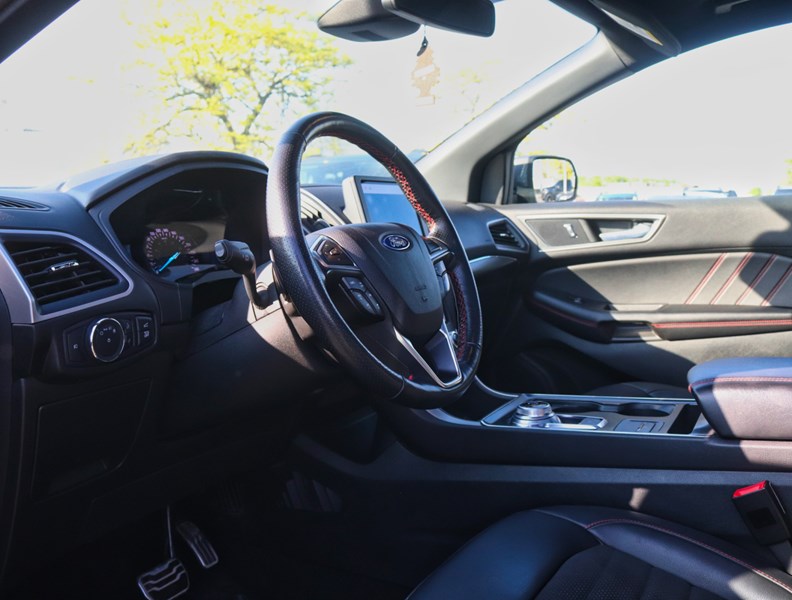 2022 Ford Edge ST Line | AWD | NAV | ROOF | TOW | HTD STR WHL