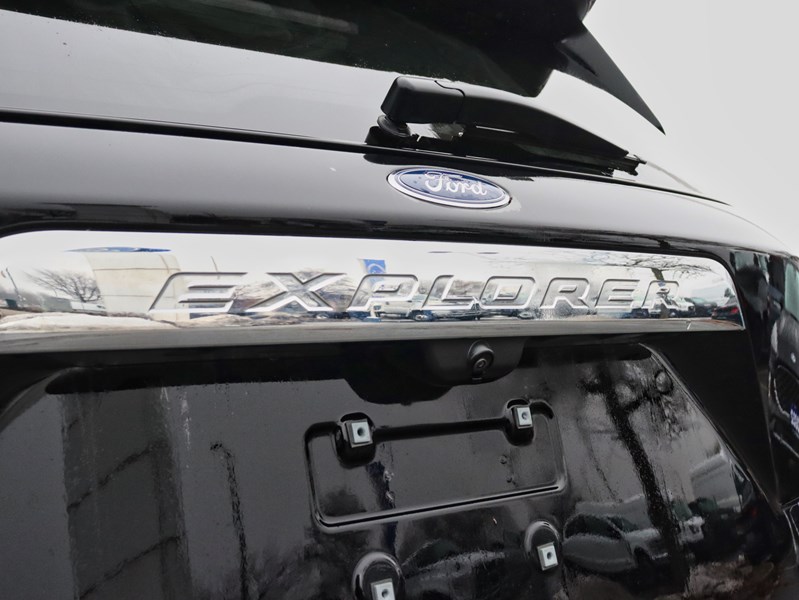 2022 Ford Explorer Limited | 4WD | HYBRID | ROOF | TOW | NAV | 360