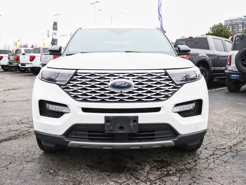 2022 Ford Explorer Platinum | 4WD | 3.0L | TECH PKG | ROOF | NAV |21s