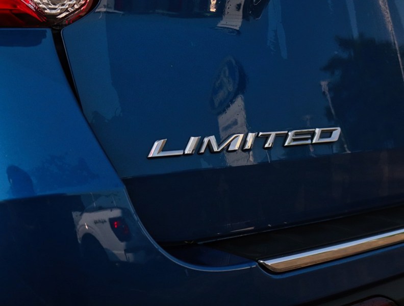 2022 Ford Explorer Limited | 4WD | NAV | 360 | HTD/COOL SEATS | B&O