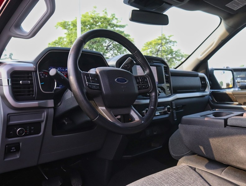 2022 Ford F-150 XLT | 4X4 | 3.3L | XTR | TAIL GT STEP | 18s
