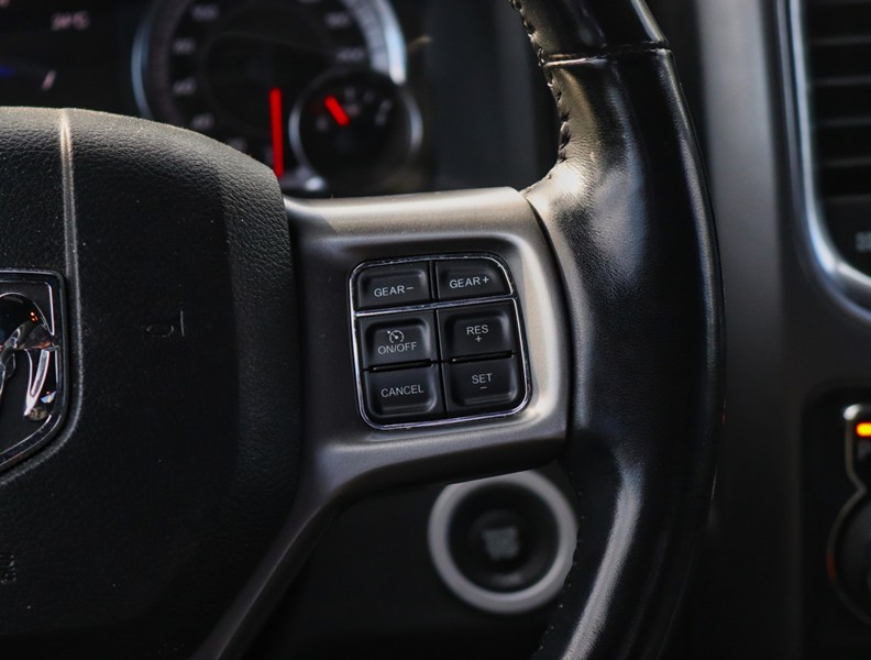 2022 RAM 1500 Classic Warlock | 4X4 | 5.7L |NAV| HTD STR WHL| PREM SOUND