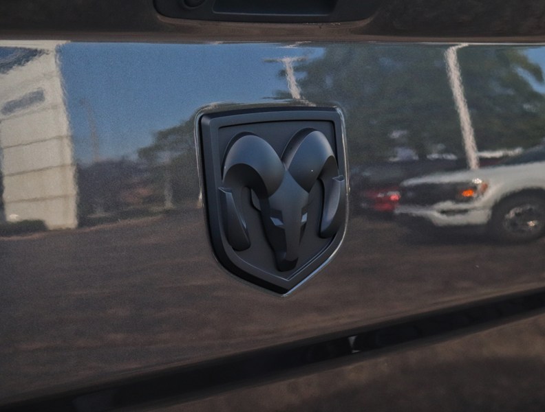 2022 RAM 1500 Classic Warlock | 4X4 | 5.7L |NAV| HTD STR WHL| PREM SOUND