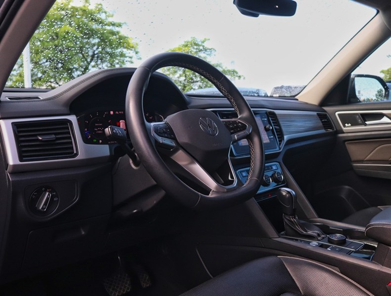 2023 Volkswagen Atlas Highline | 4MOTION | 3.6L | NAV | ROOF | LEATHER