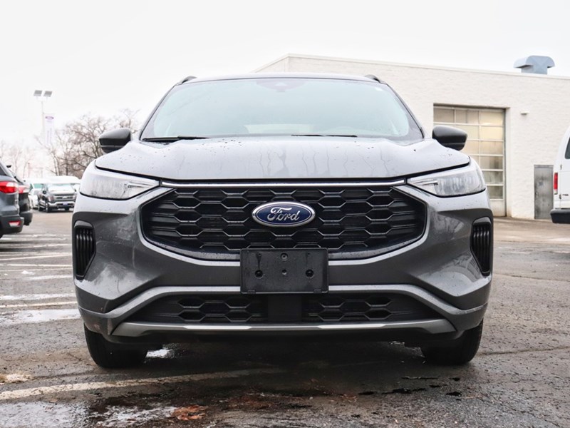 2024 Ford Escape ST-Line | AWD | 1.5L | HTD STR WHL | BLIS | LEDs