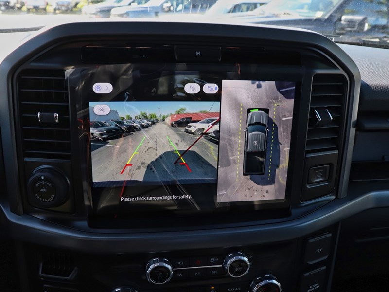 2025 Ford F-150 XLT | 4X4 | 2.7L | 303A | BLK PK PLS | ROOF | 20s