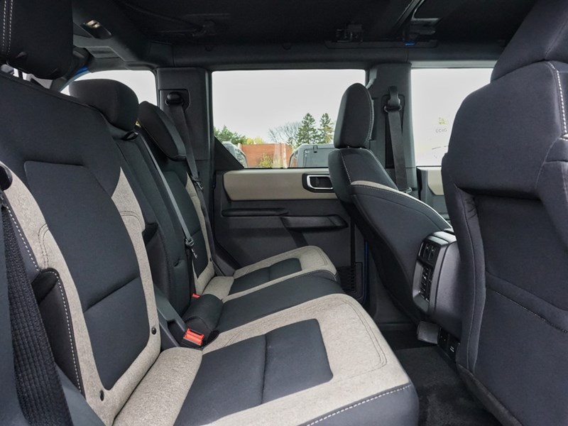 2026 Ford Bronco Big Bend | 4x4 | 2.3L | HARD TOP | SIDE STEP