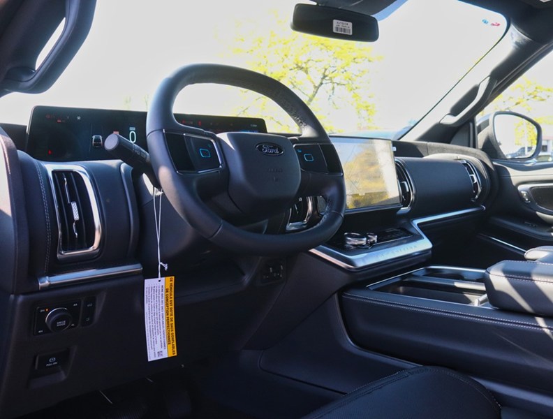 2026 Ford Expedition Max Platinum Max | 4X4 | STEALTH PKG | CONN PKG