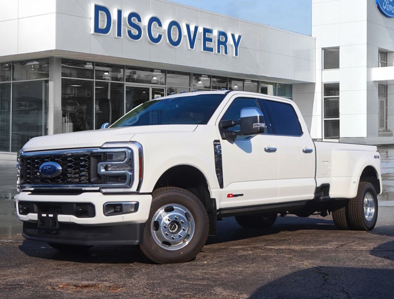 2026 Ford F-350 Platinum 4WD Crew Cab 8' Box