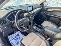 2022 Ford Escape Titanium Hybrid AWD