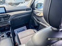 2022 Ford Escape Titanium Hybrid AWD