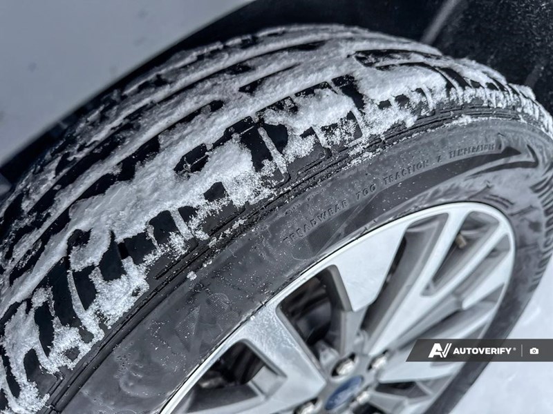 2022 Ford Escape Titanium AWD