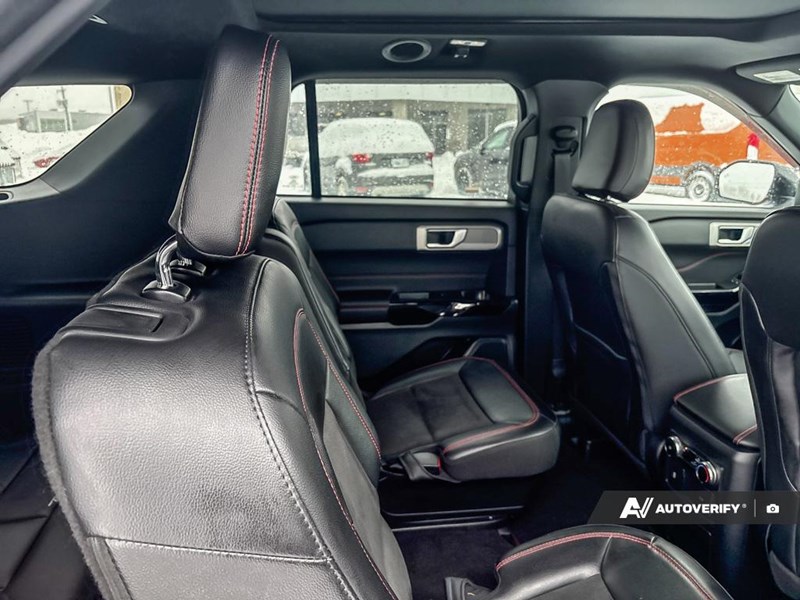 2024 Ford Explorer ST-Line 4WD