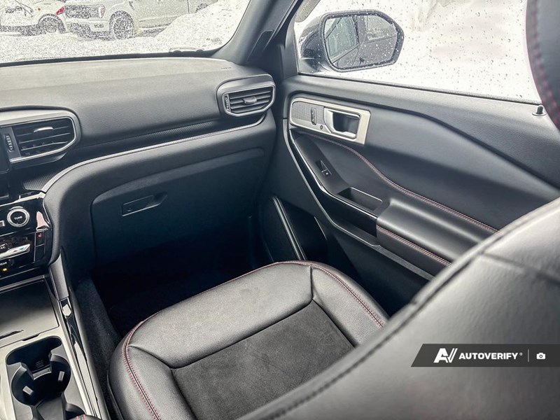 2024 Ford Explorer ST-Line 4WD