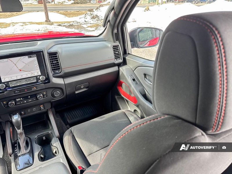 2023 Nissan Frontier Crew Cab PRO-4X Standard Bed 4x4