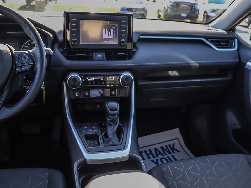 2020 Toyota RAV4 LE FWD