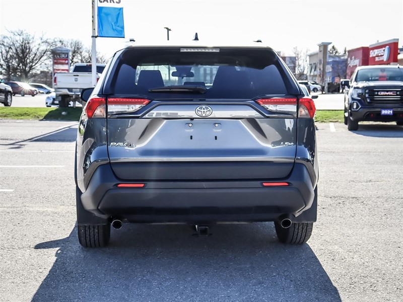 2020 Toyota RAV4 LE FWD