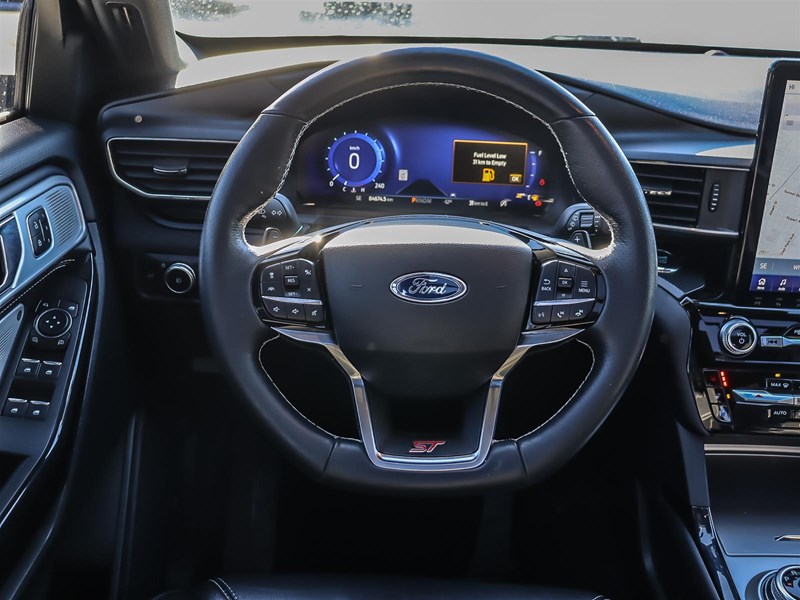 2022 Ford Explorer ST 4WD