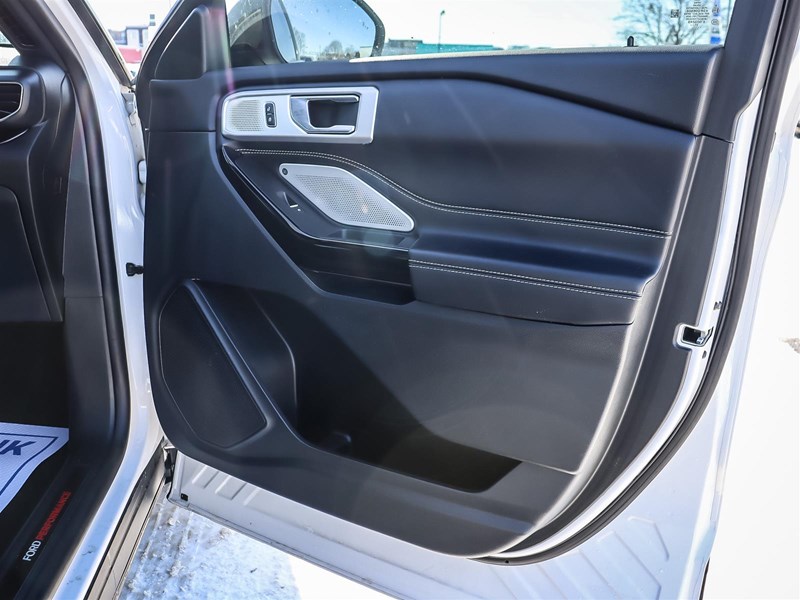 2022 Ford Explorer ST 4WD