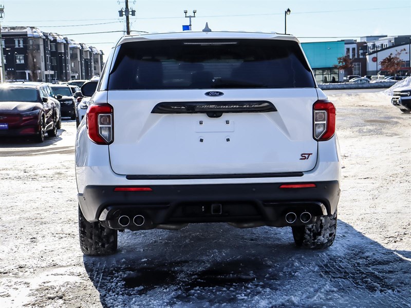 2022 Ford Explorer ST 4WD