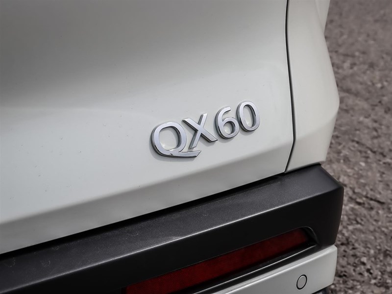 2023 INFINITI QX60 Sensory AWD