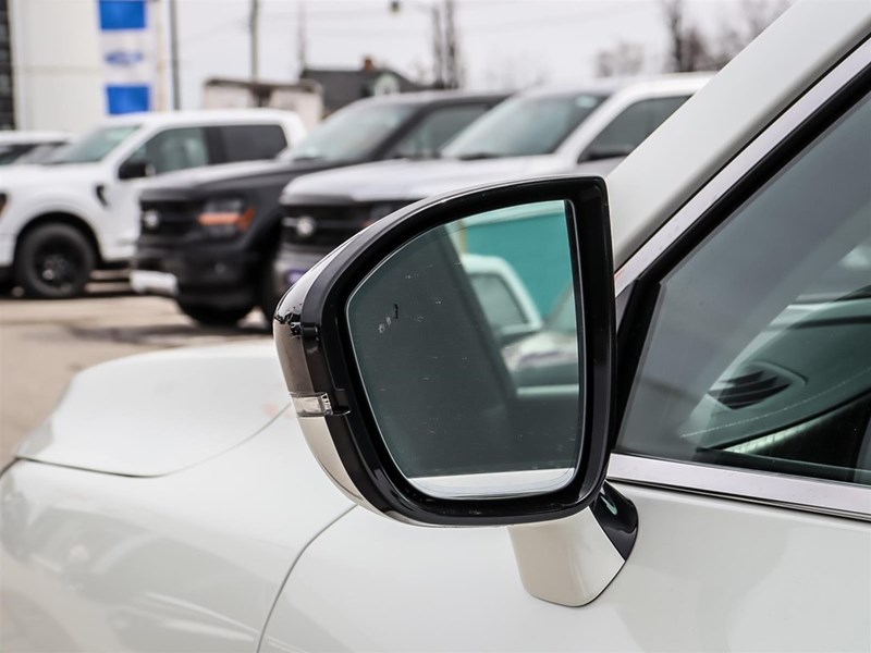 2023 INFINITI QX60 Sensory AWD