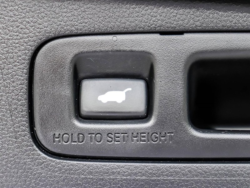 2023 Honda CR-V Hybrid Touring AWD