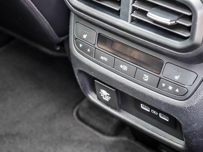 2023 Honda Pilot Black Edition AWD