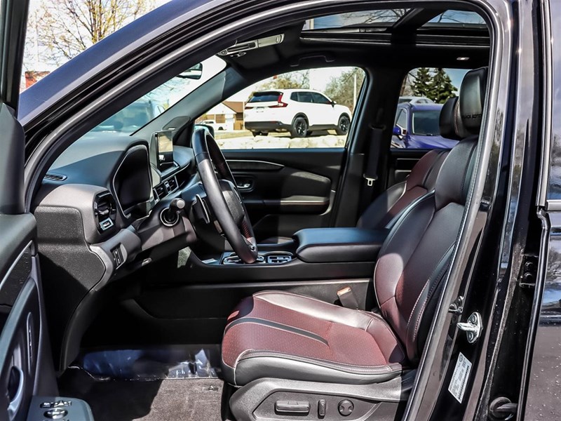 2025 Honda Pilot Black Edition AWD