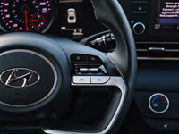 2022 Hyundai Elantra Preferred IVT