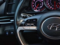 2022 Hyundai Elantra Preferred IVT