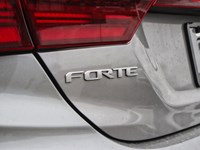 2023 Kia Forte EX Premium IVT