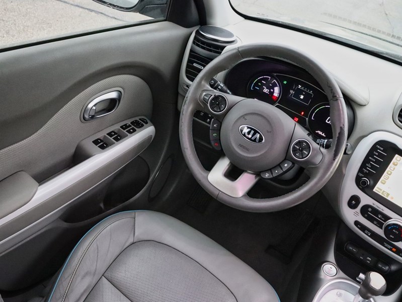2016 Kia Soul EV BATTERY HEALTH 100%, No Accidents,