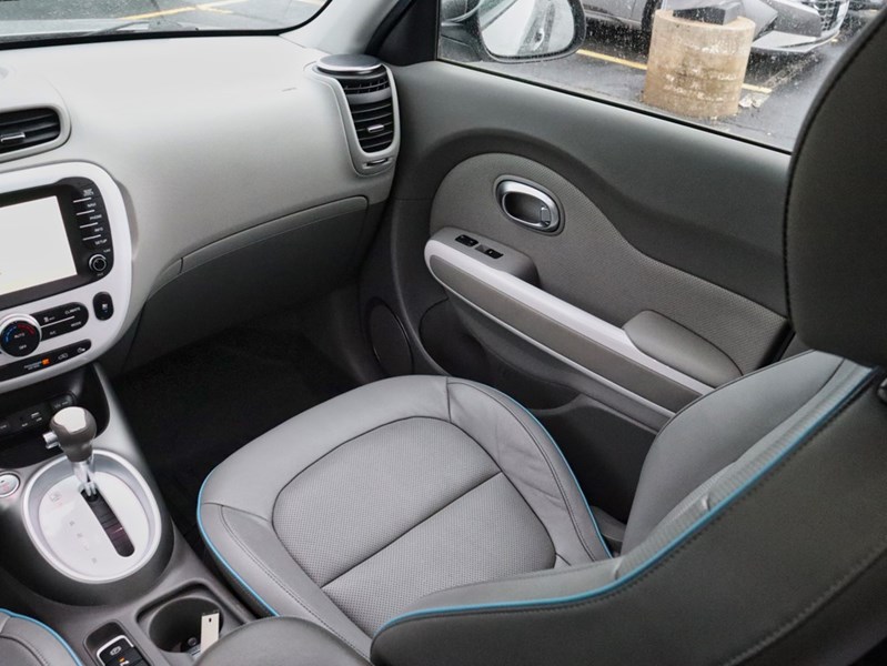 2016 Kia Soul EV BATTERY HEALTH 100%, No Accidents,