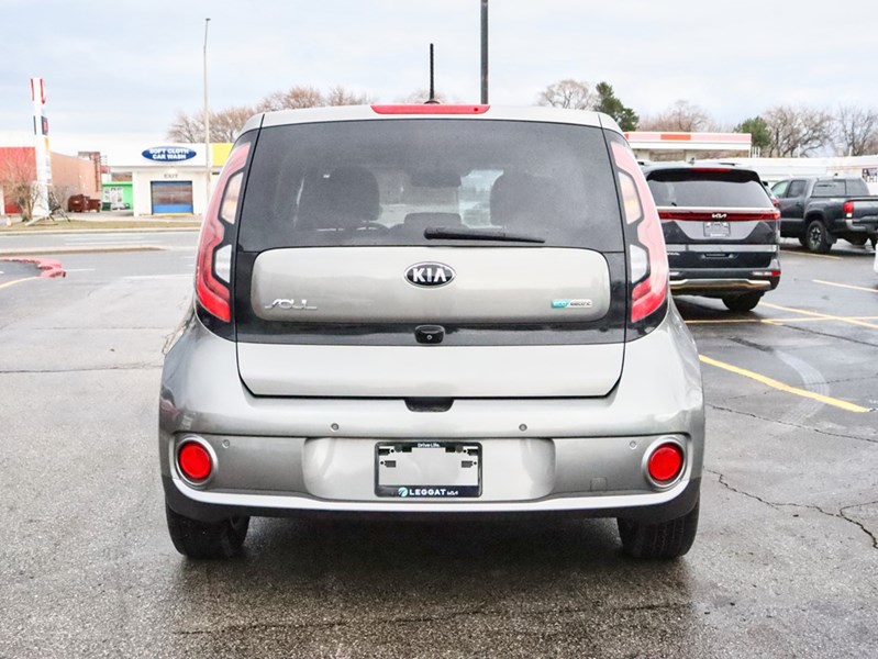 2016 Kia Soul EV BATTERY HEALTH 100%, No Accidents,