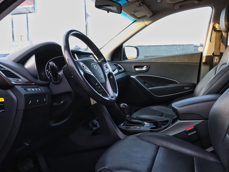 2017 Hyundai Santa Fe Sport SE AWD | Heated Seats | Leather | Back Up Camera