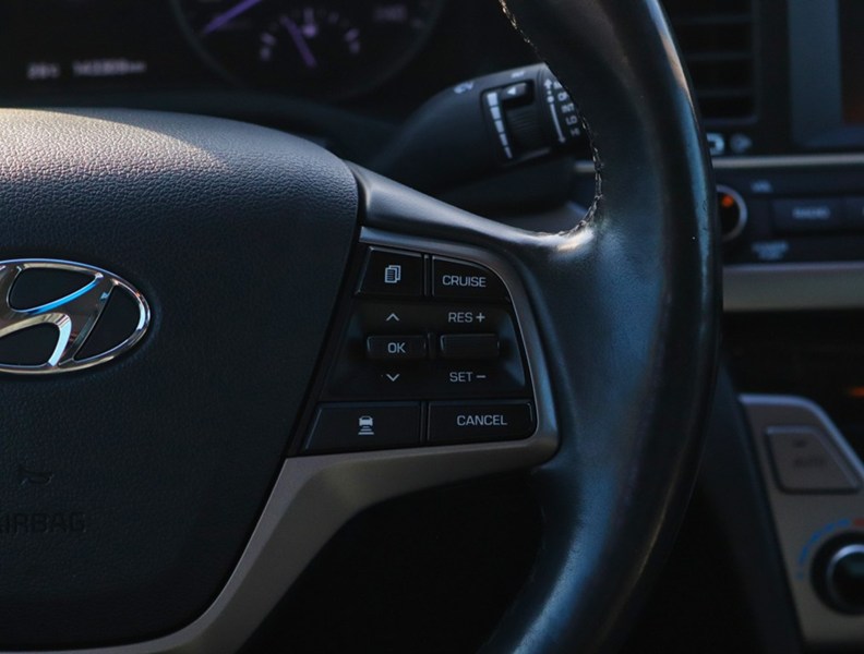 2018 Hyundai Elantra ONE OWNER/NO ACCIDENTS/18 SERVICE RECORDS!