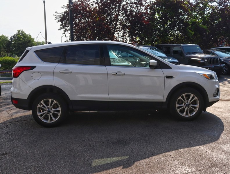 2019 Ford Escape SE FWD