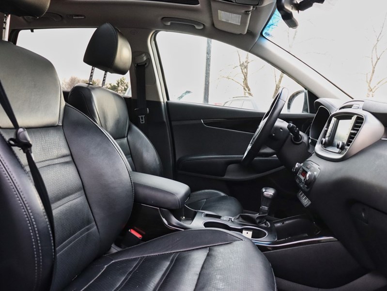 2019 Kia Sorento ONE OWNER | NAVIGATION | PANORAMIC ROOF | CARPLAY