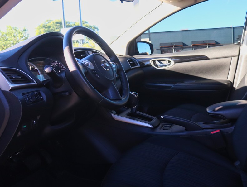 2019 Nissan Sentra SV CVT