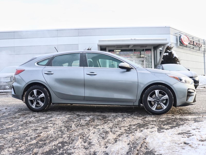 2021 Kia Forte5 EX IVT