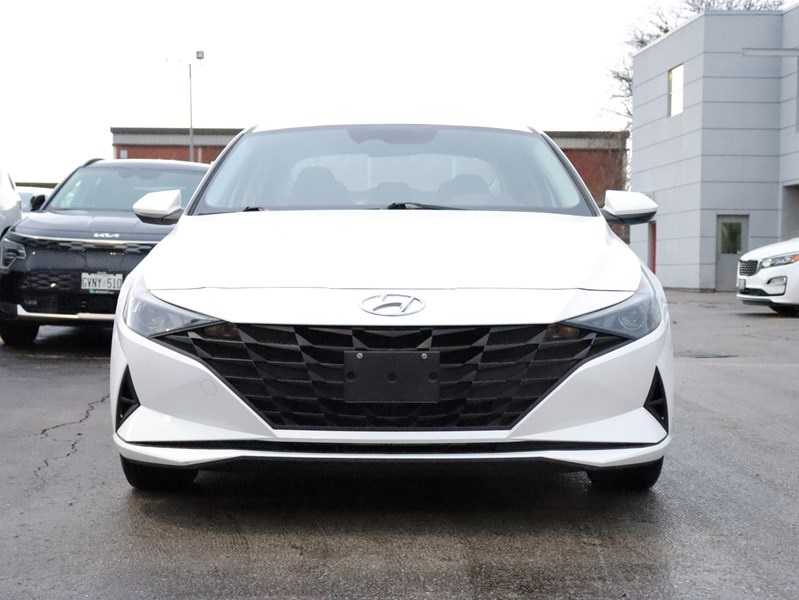 2022 Hyundai Elantra Preferred IVT