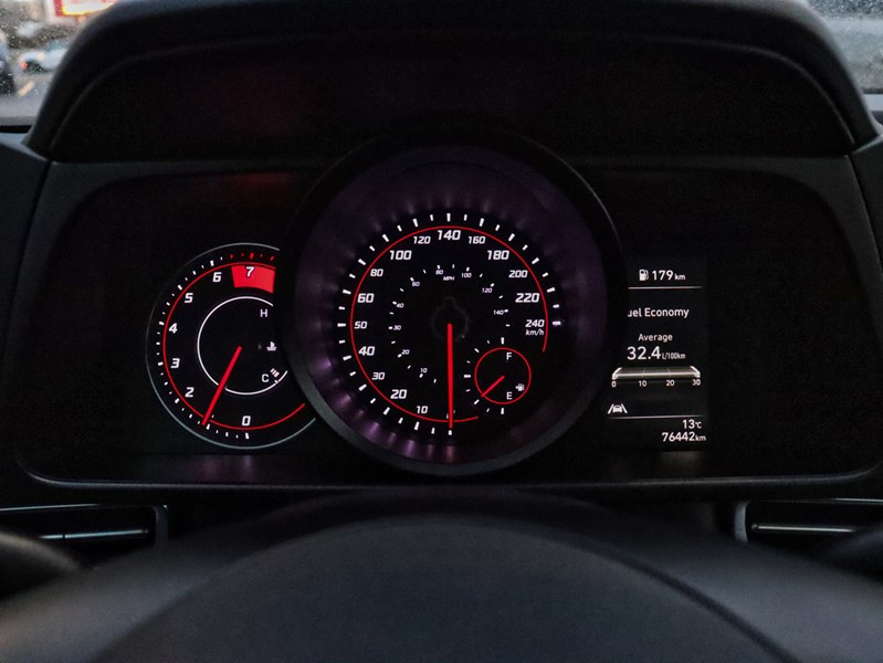 2022 Hyundai Elantra Preferred IVT