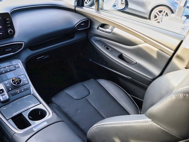 2022 Hyundai Santa Fe Preferred AWD | Sunroof | No Accidents | Carplay