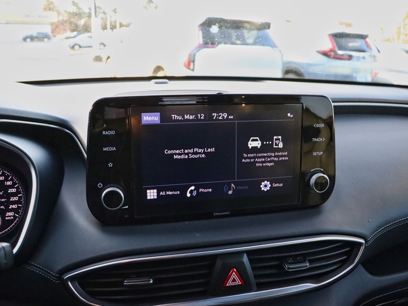 2022 Hyundai Santa Fe Preferred AWD | Sunroof | No Accidents | Carplay