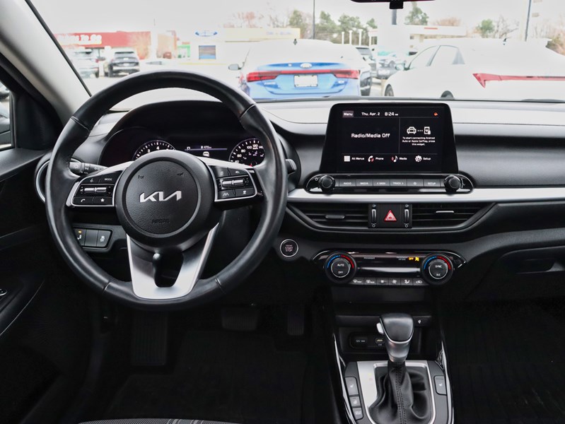 2023 Kia Forte EX Premium IVT