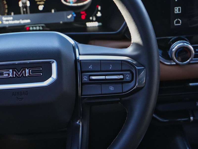 2024 GMC Canyon AT4 Crew Cab | One Owner | Low KM Appeal