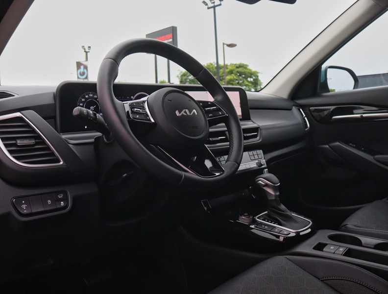2026 Kia Seltos EX Premium AWD