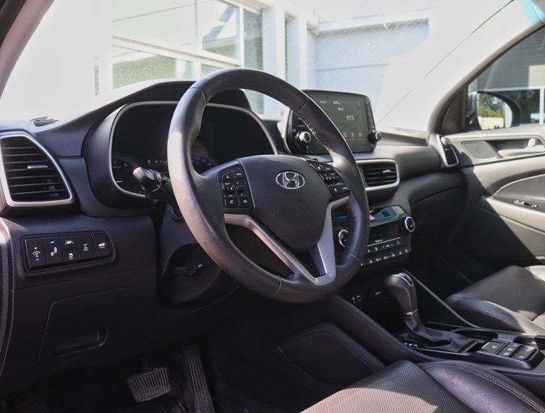 2020 Hyundai Tucson Ultimate AWD/PANO ROOF/LEATHER/LIFT GATE/ONE OWNER